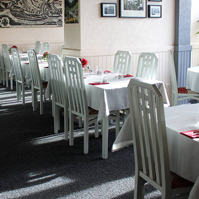Salle de restaurant Le Loft Sain-Claude, Jura.